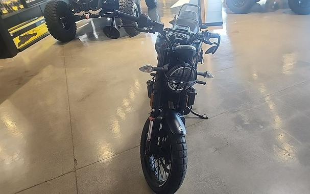 2022 Husqvarna® Svartpilen 401