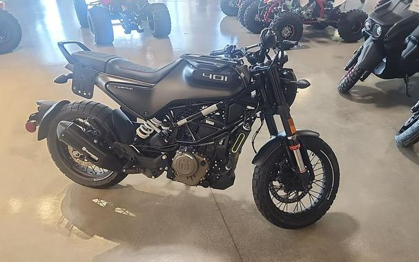 2022 Husqvarna® Svartpilen 401