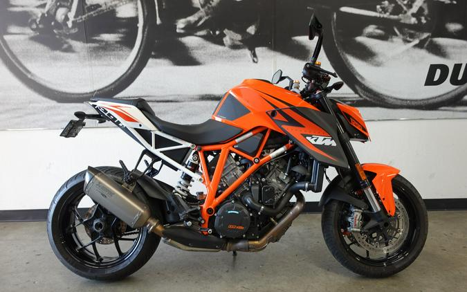 2015 KTM 1290 SUPER DUKE R