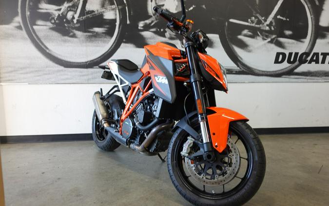 2015 KTM 1290 SUPER DUKE R