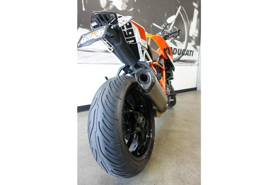 2015 KTM 1290 SUPER DUKE R