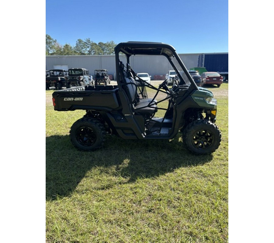 2025 Can-Am Defender DPS HD7 Compass Green
