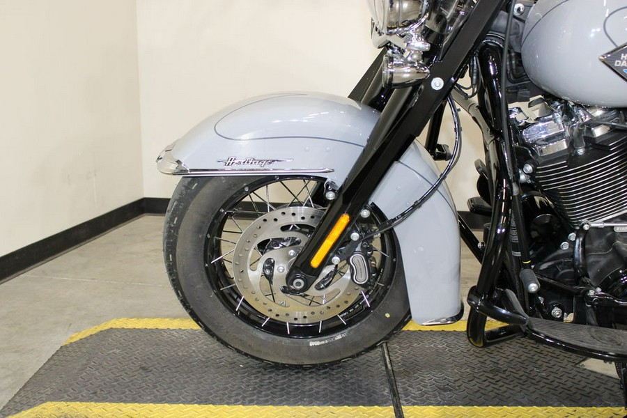 2025 Harley-Davidson® FLHC - Heritage Classic