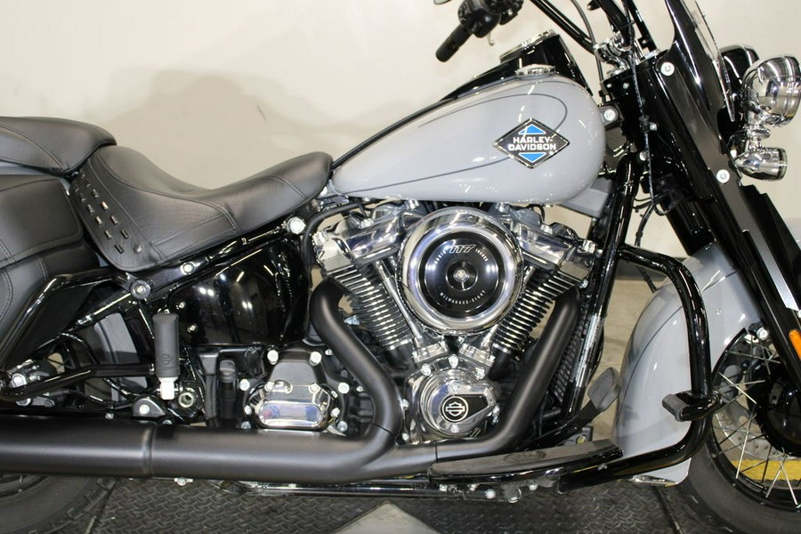 2025 Harley-Davidson® FLHC - Heritage Classic