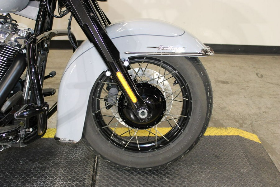 2025 Harley-Davidson® FLHC - Heritage Classic