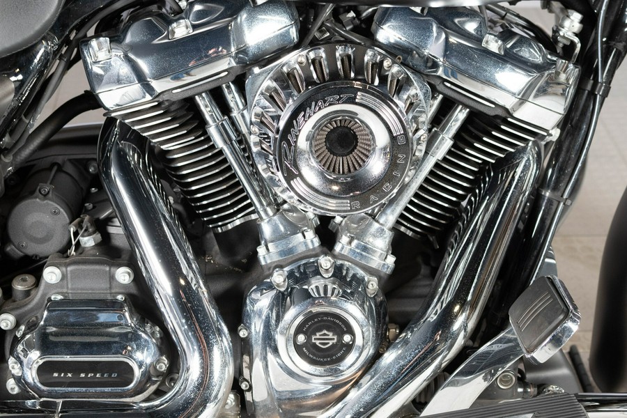 2020 Harley-Davidson Road Glide FLTRX