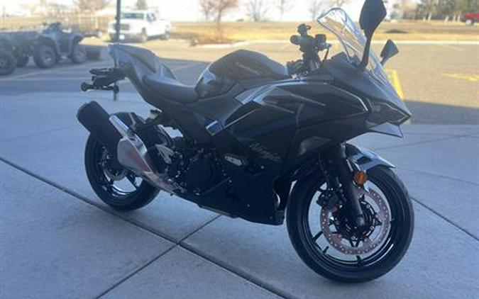 2025 Kawasaki Ninja 500 SE ABS
