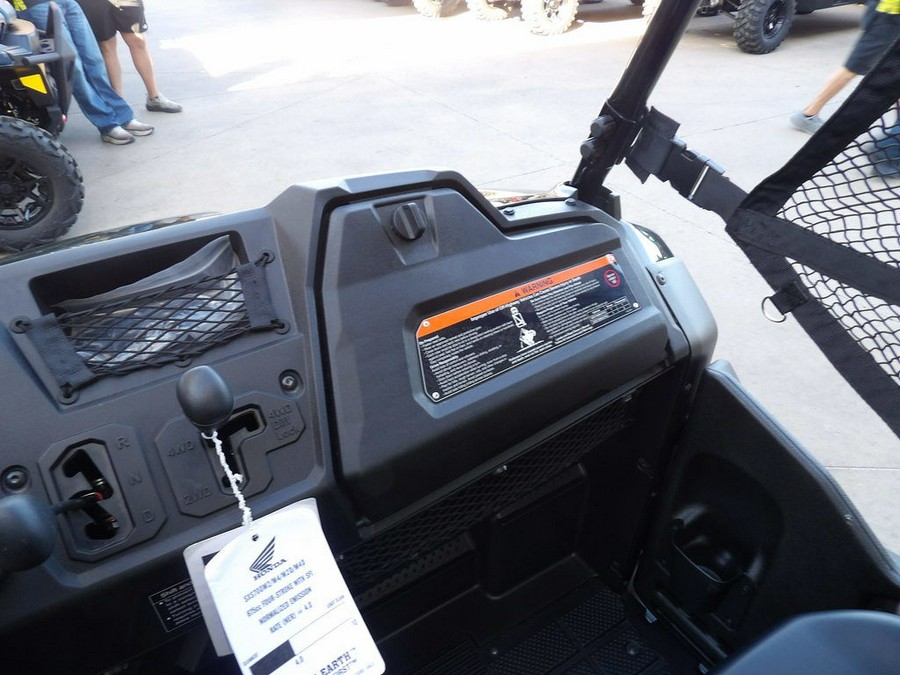 2026 Honda® SXS700M4DT