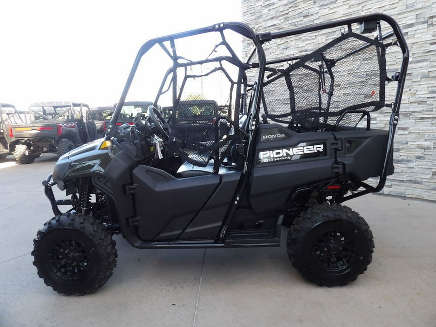 2026 Honda® SXS700M4DT