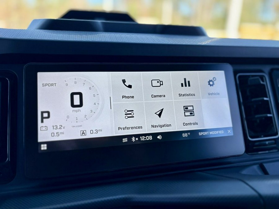 2026 Can-Am® Defender MAX Limited HD11