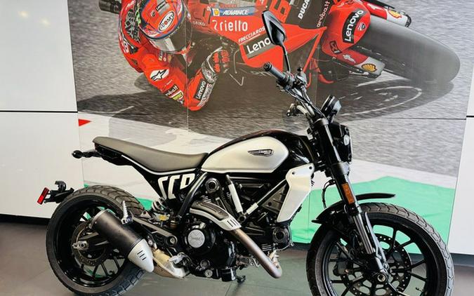 2024 Ducati Scrambler Icon (2G) Black