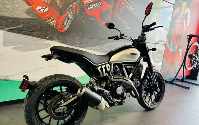 2024 Ducati Scrambler Icon (2G) Black