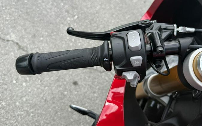 2022 Triumph Speed Triple 1200 RR Red Hopper Storm Grey