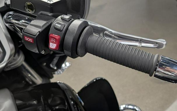 2025 BMW R 18 Transcontinental Black Storm Metallic