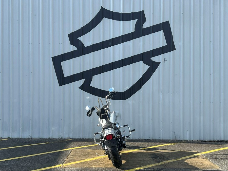 2007 Harley-Davidson® Wide Glide Silver