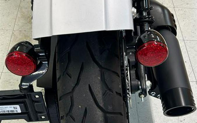 2025 Indian Motorcycle Scout® Sixty Bobber Limited