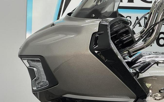 2025 Indian Motorcycle® Pursuit® Limited 112 w/PowerBand Audio Heavy Metal with Black Metallic