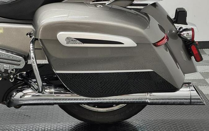 2025 Indian Motorcycle® Pursuit® Limited 112 w/PowerBand Audio Heavy Metal with Black Metallic