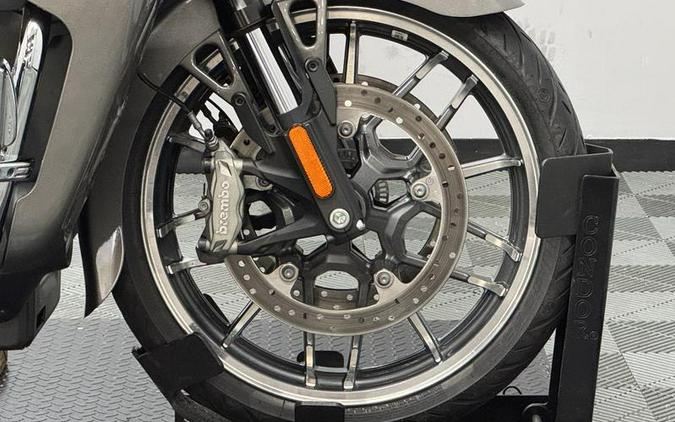 2025 Indian Motorcycle® Pursuit® Limited 112 w/PowerBand Audio Heavy Metal with Black Metallic