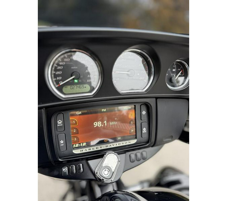 2015 Harley-Davidson® FLHTCU - Electra Glide® Ultra Classic®