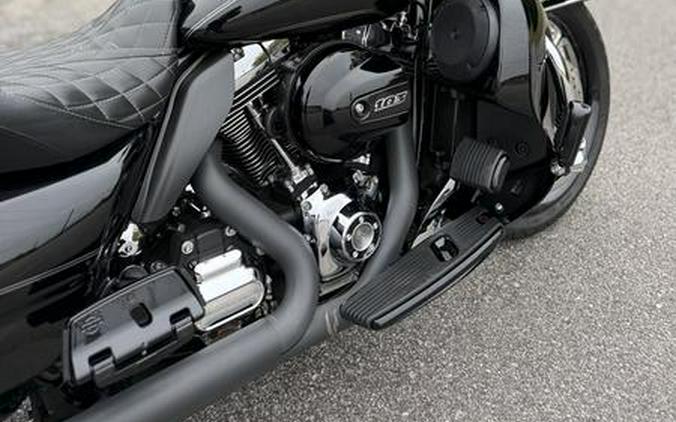 2015 Harley-Davidson® FLHTCU - Electra Glide® Ultra Classic®