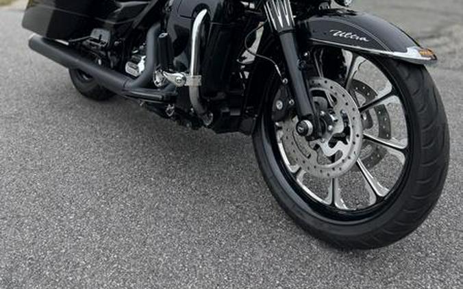 2015 Harley-Davidson® FLHTCU - Electra Glide® Ultra Classic®