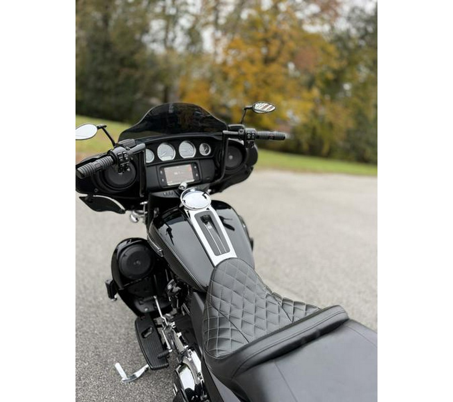 2015 Harley-Davidson® FLHTCU - Electra Glide® Ultra Classic®