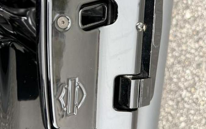 2015 Harley-Davidson® FLHTCU - Electra Glide® Ultra Classic®