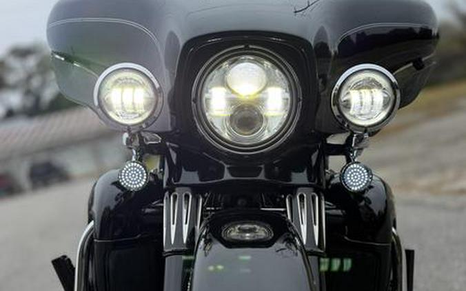2015 Harley-Davidson® FLHTCU - Electra Glide® Ultra Classic®