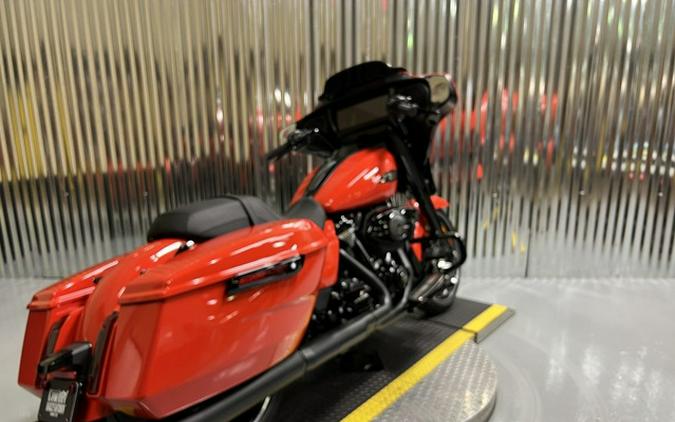 2026 Harley-Davidson Street Glide FLHX