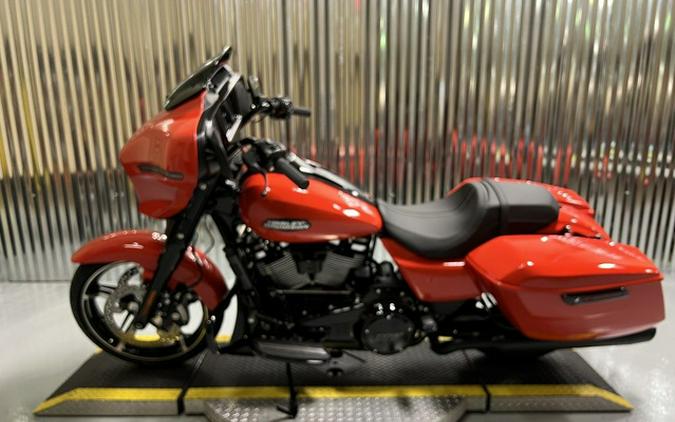 2026 Harley-Davidson Street Glide FLHX