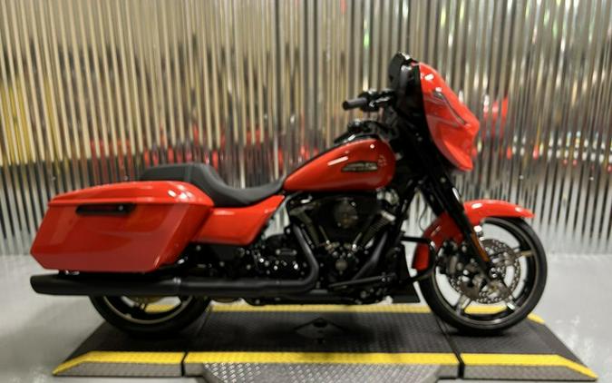 2026 Harley-Davidson Street Glide FLHX