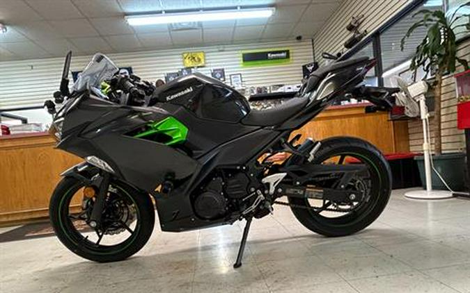 2023 Kawasaki Ninja 400