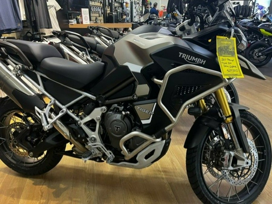 2024 Triumph Tiger 1200 Rally Explorer Matt Sandstorm