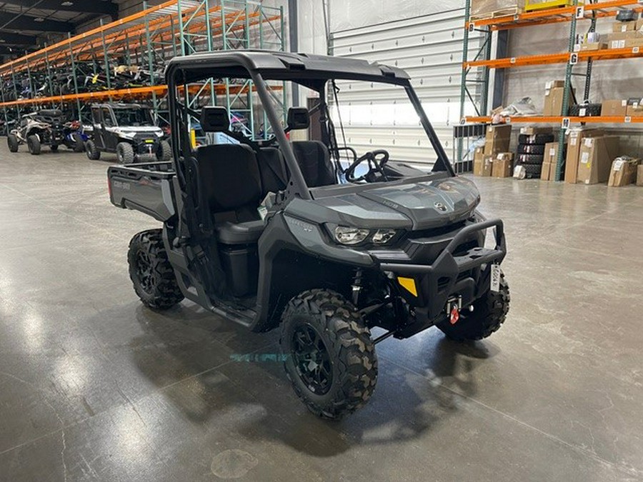 2024 Can-Am Defender XT HD9