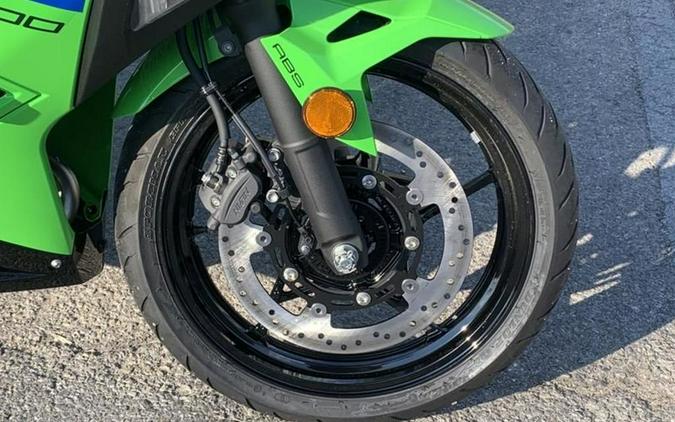 2026 Kawasaki Ninja® 500 SE ABS