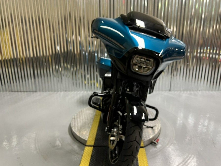 2026 Harley-Davidson Street Glide FLHX