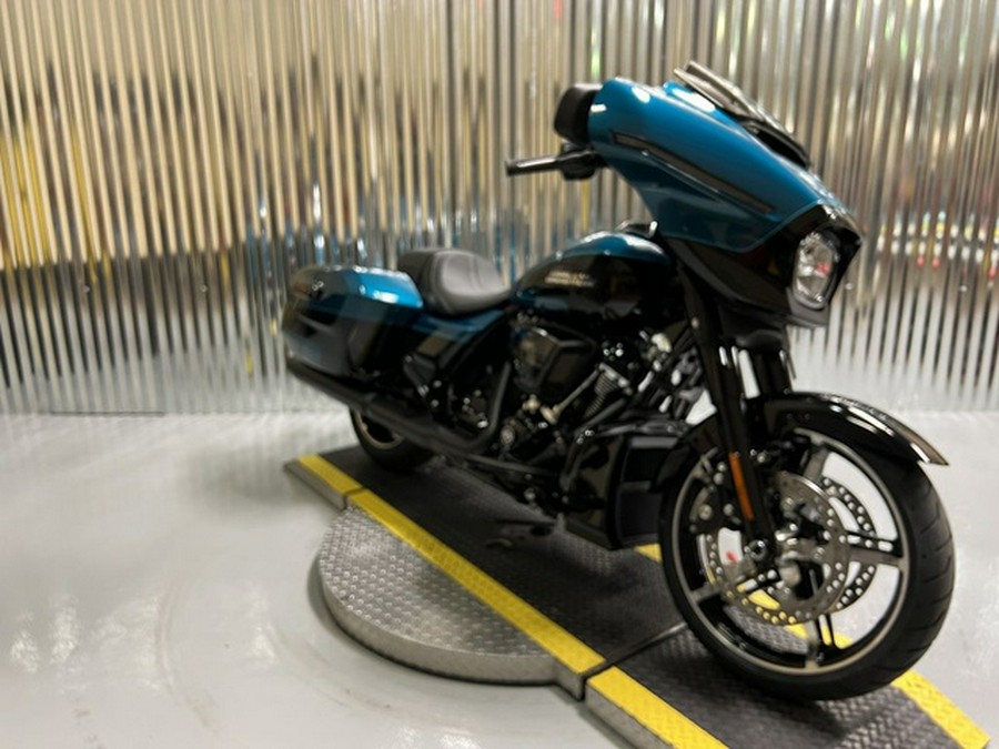 2026 Harley-Davidson Street Glide FLHX