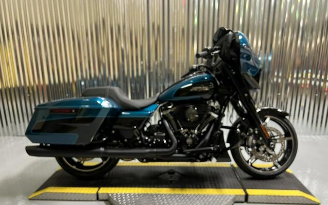 2026 Harley-Davidson Street Glide FLHX