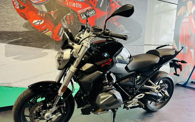 2022 BMW R 1250 R Black Storm Metallic