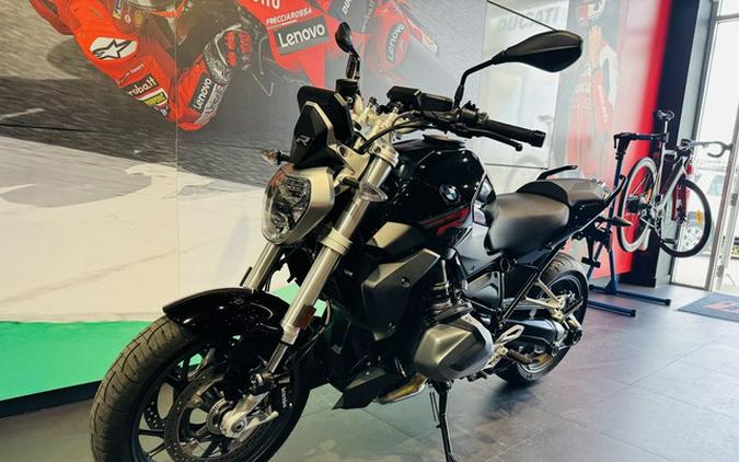 2022 BMW R 1250 R Black Storm Metallic