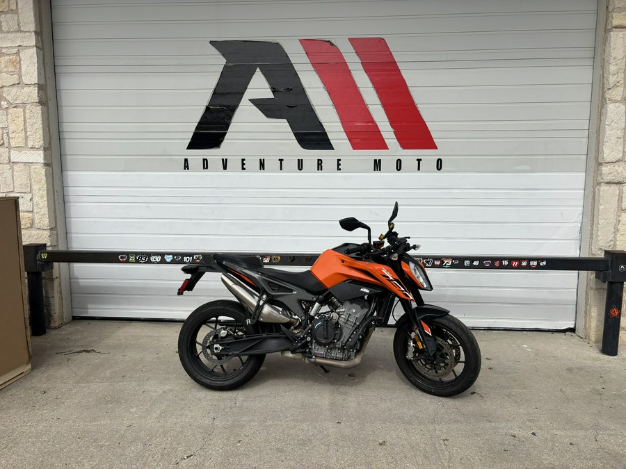 2024 KTM 790 Duke