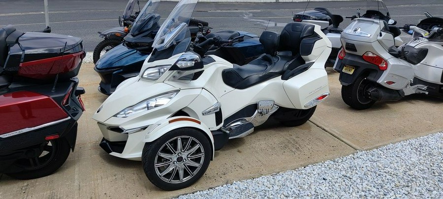 2015 Can-Am® Spyder® RT Limited 6 Speed semi-Automatic (SE6)