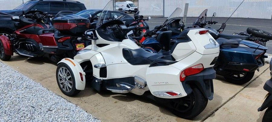 2015 Can-Am® Spyder® RT Limited 6 Speed semi-Automatic (SE6)