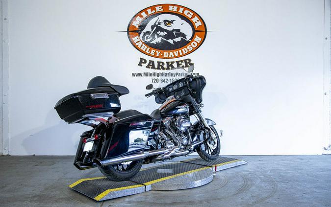 2014 Harley-Davidson® FLHX - Street Glide®