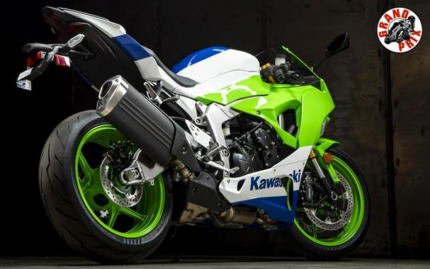 2024 Kawasaki Ninja® ZX™-6R 40th Anniversary Edition ABS