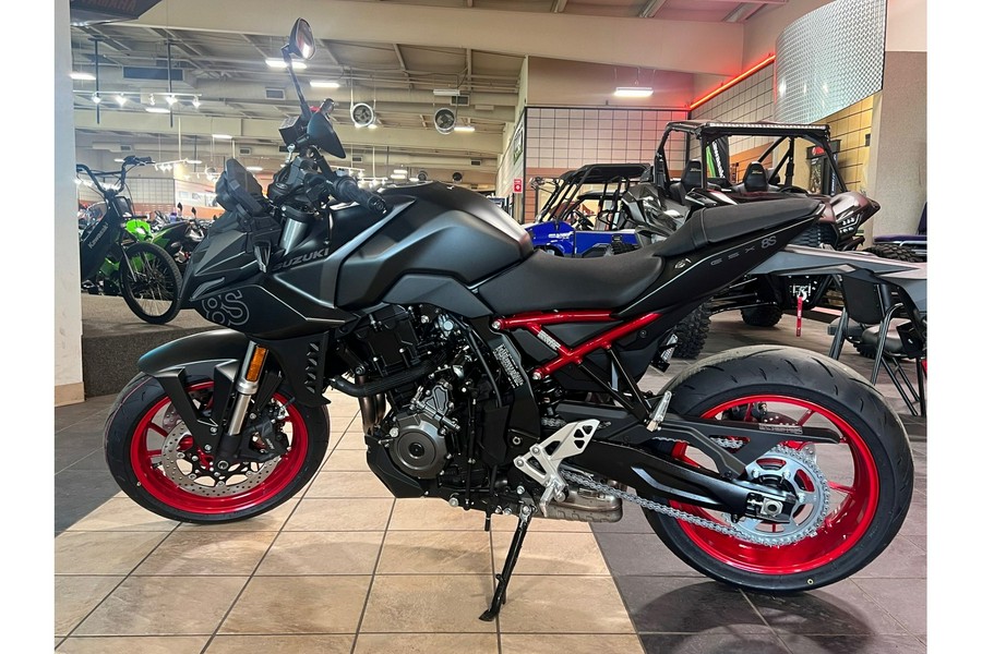 2025 Suzuki GSX-S 8S