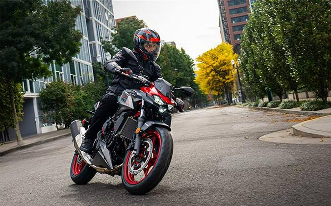 2025 Kawasaki Z500 SE ABS