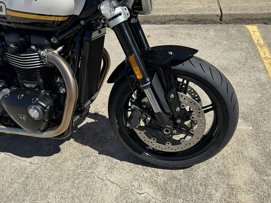2026 Triumph Speed Twin 1200 Crystal WhiteSapphire Black