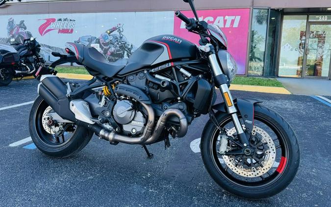 2019 Ducati Monster 821 Black